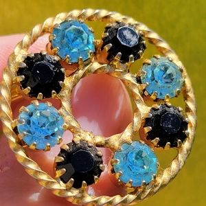 Vintage MCM Brooch ~ Pretty Light Blue Rhinestones ~ Gold-tone Metal ~ Pretty!
